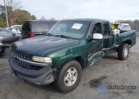 2001 Chevrolet Silverado 1500 Ls z USA, uszkodzony, nr VIN 2GCEC19TX11191190